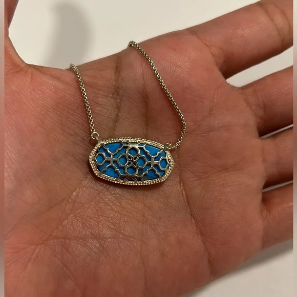 Kendra Scott Delaney Pendant Necklace aqua Howlite" - Picture 7 of 11